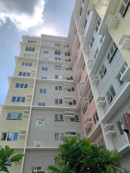 1Br With Extra Room At One Regis- Megaworld Bacolod Esterno foto