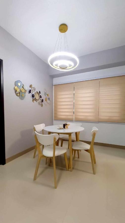1Br With Extra Room At One Regis- Megaworld Bacolod Esterno foto
